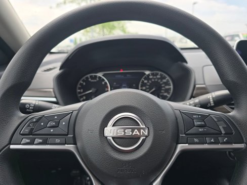 Used 2023 Nissan Altima 2.5 SV image 29