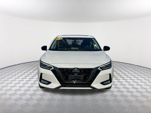 Used 2023 Nissan Sentra SR w/ SR Premium Package image 2