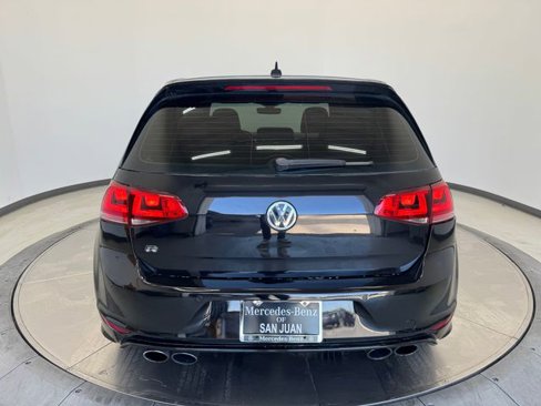 Used 2017 Volkswagen Golf R 4-Door image 11