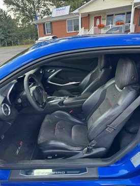 Used 2017 Chevrolet Camaro SS image 8