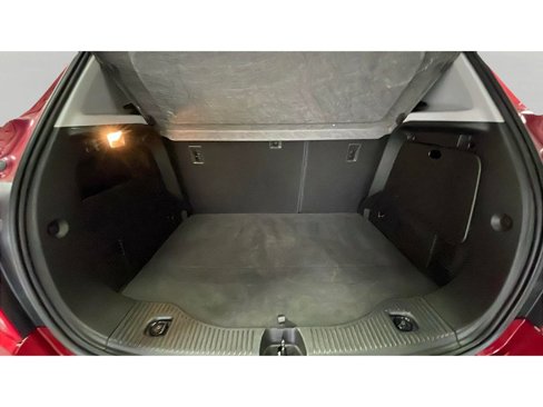 Used 2020 Chevrolet Trax LT w/ Sun & Sound Package image 16