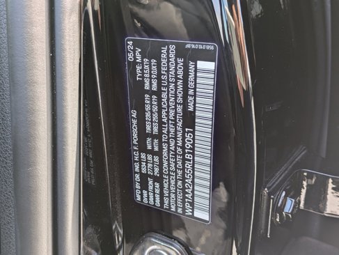 Certified 2024 Porsche Macan image 29