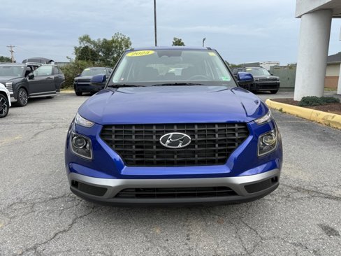 New 2025 Hyundai Venue SE image 8