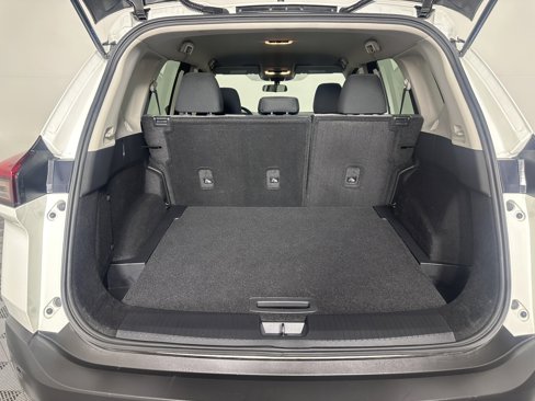 Used 2022 Nissan Rogue S image 15