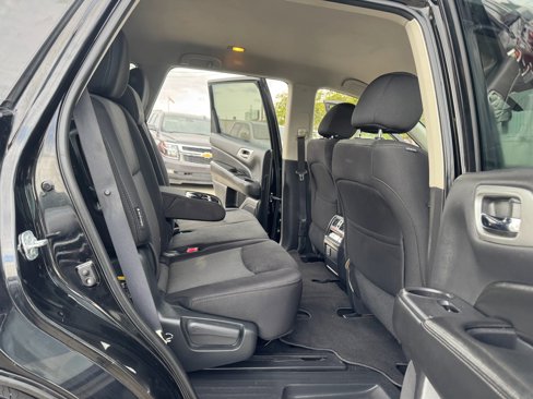 Used 2018 Nissan Pathfinder S image 27