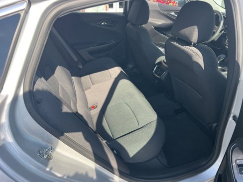 Used 2022 Chevrolet Malibu LT image 23