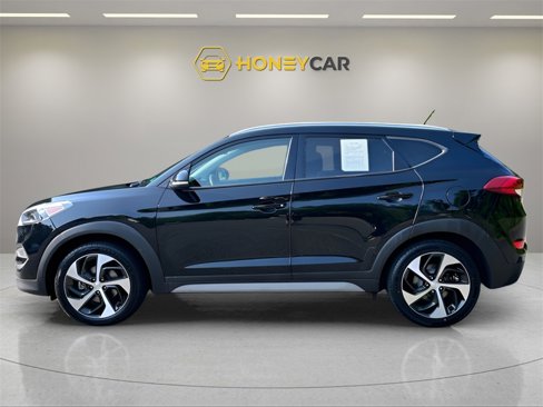 Used 2017 Hyundai Tucson Sport image 31