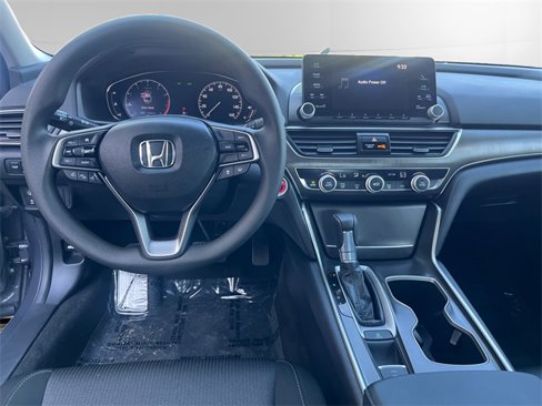 Used 2018 Honda Accord LX image 10