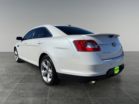 Used 2010 Ford Taurus SHO image 4