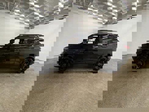 Used 2019 Chevrolet Blazer LT image 3