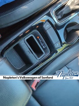 Used 2017 Chevrolet Cruze Premier image 18