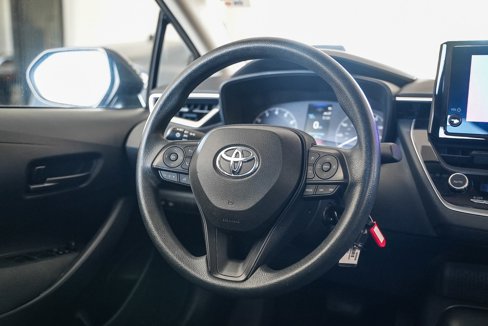 Used 2023 Toyota Corolla LE image 16