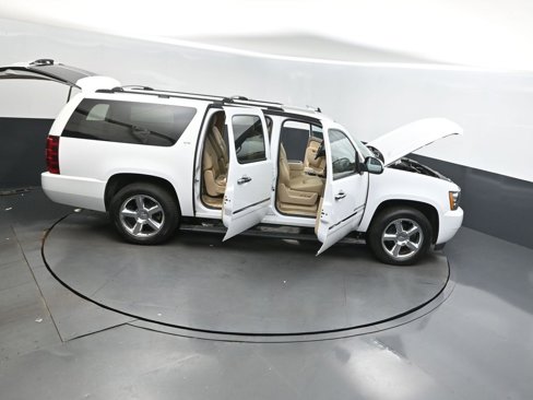 Used 2013 Chevrolet Suburban LTZ image 48