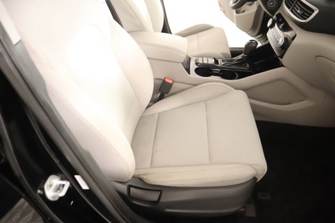 Used 2020 Hyundai Tucson SE image 12