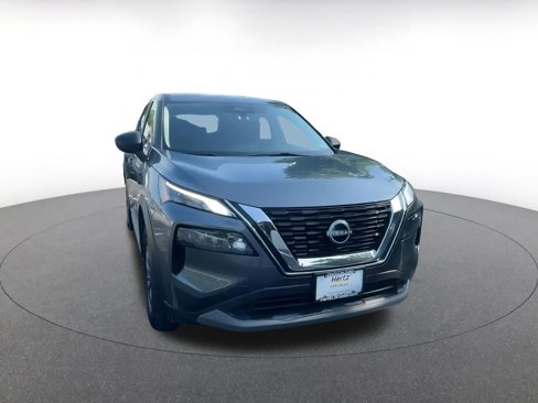 Used 2023 Nissan Rogue S image 3