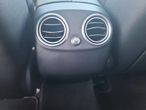 Used 2018 Mercedes-Benz GLC 300 4MATIC image 31