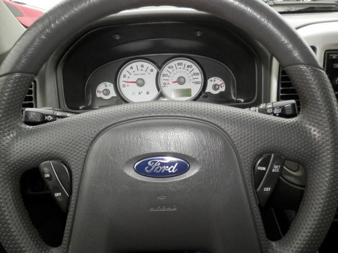 Used 2007 Ford Escape XLT image 16