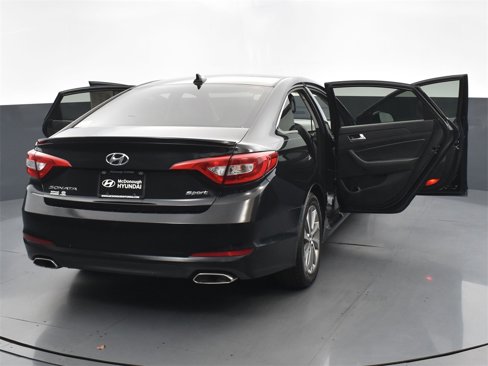 Used 2016 Hyundai Sonata Sport w/ Option Group 02 image 28