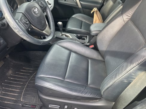 Used 2015 Toyota RAV4 Limited image 22