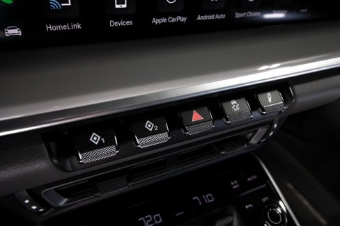 Used 2022 Porsche 911 Carrera image 32