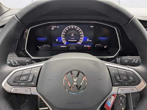 Used 2024 Volkswagen Jetta Sport image 33