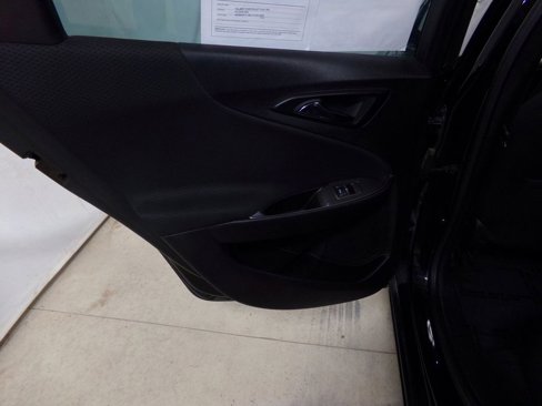 Used 2016 Chevrolet Malibu LT image 12
