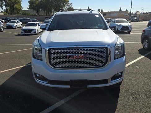 Used 2016 GMC Yukon Denali w/ Open Road Package image 7