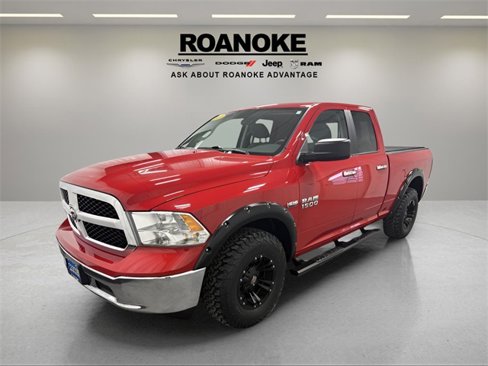 Used 2017 RAM 1500 Classic SLT image 1