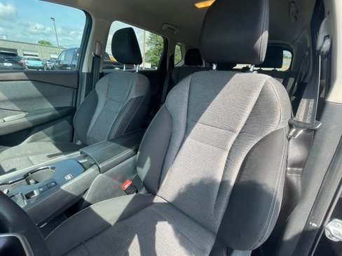 Used 2021 Nissan Rogue SV image 14