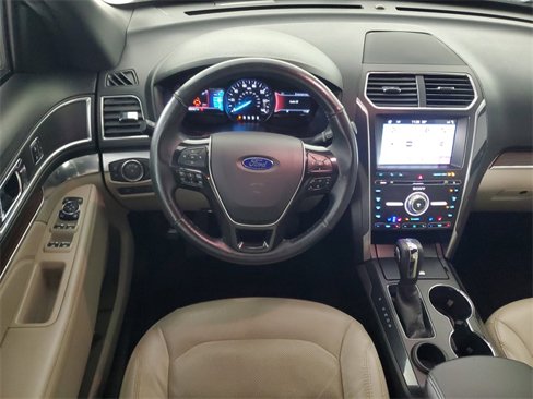 Used 2018 Ford Explorer Limited w/ Equipment Group 301A image 16