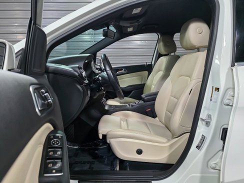 Used 2017 Mercedes-Benz B 250e image 13