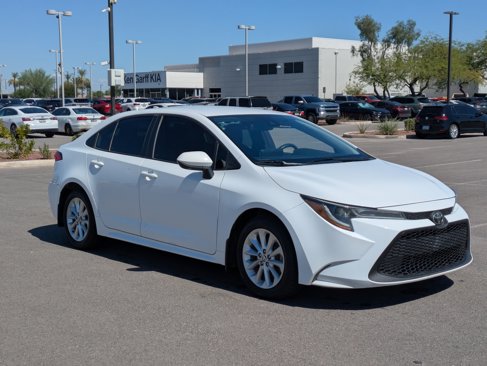 Used 2021 Toyota Corolla LE w/ LE Convenience Package image 7