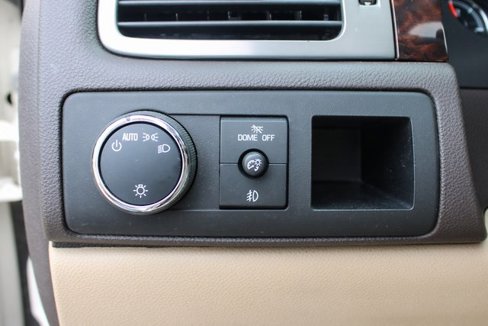 Used 2014 GMC Yukon XL Denali image 16