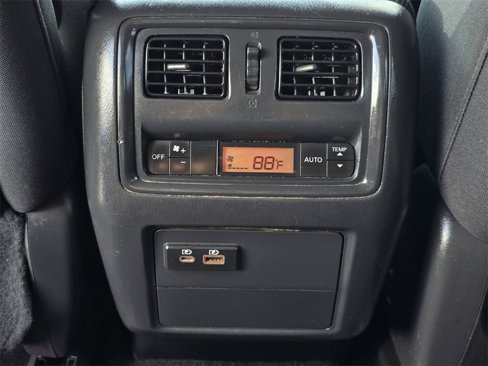 Used 2019 Nissan Pathfinder S image 19