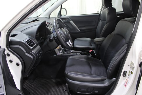 Used 2017 Subaru Forester 2.0XT Premium image 3