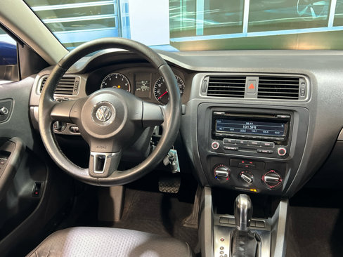 Used 2013 Volkswagen Jetta SE image 25