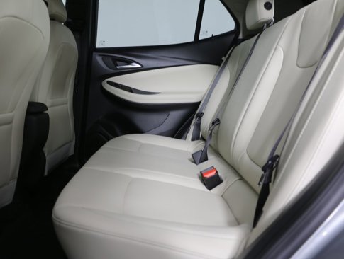 Used 2024 Buick Encore GX Sport Touring image 3