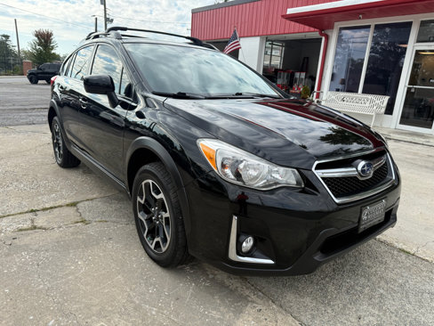 Used 2017 Subaru Crosstrek 2.0i Premium image 14