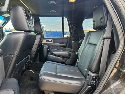 Used 2017 Ford Expedition XLT w/ Equipment Group 202A image 5