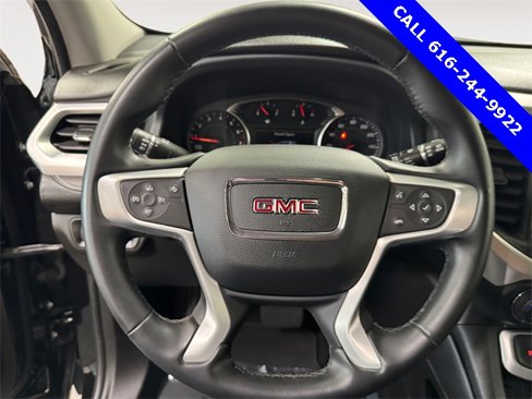 Used 2023 GMC Acadia SLT image 9