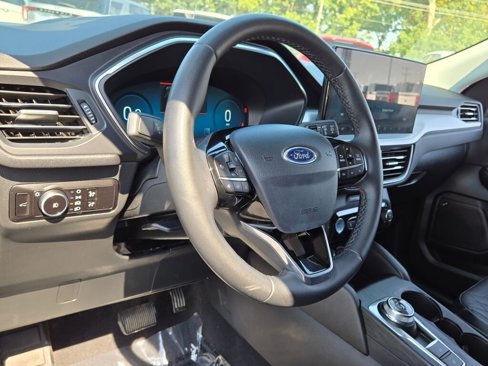 Used 2023 Ford Escape Platinum w/ Premium Technology Package image 34