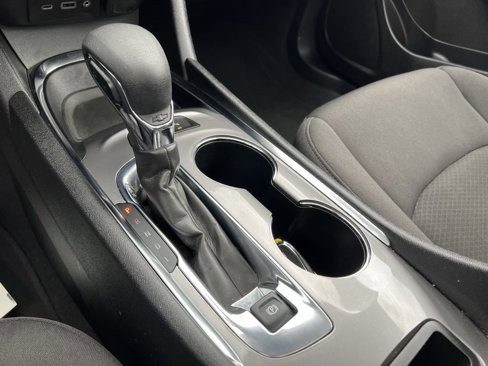 Used 2024 Chevrolet Malibu LT image 35