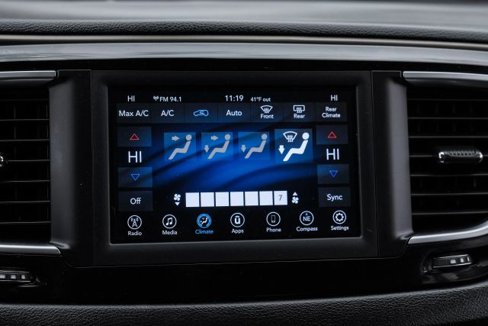 Used 2018 Chrysler Pacifica Touring Plus w/ Tire & Wheel Group image 33