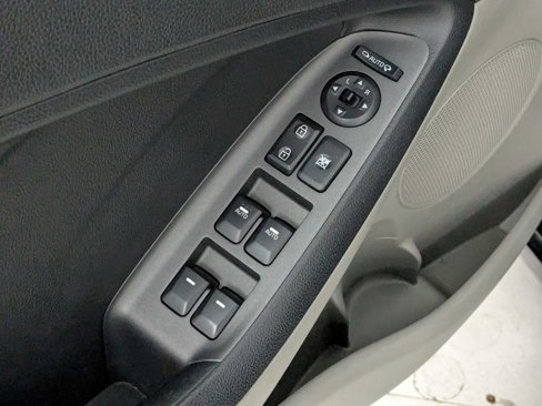 Used 2014 Kia Forte EX w/ EX Premium Package image 16