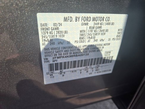 Used 2024 Ford Edge Titanium image 12