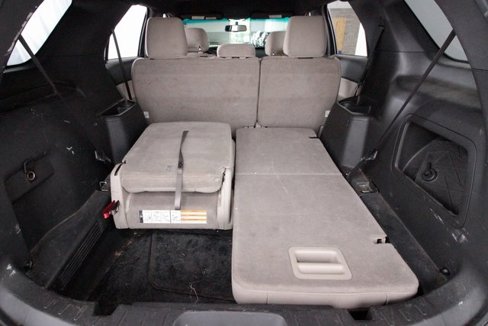 Used 2013 Ford Explorer FWD w/ Class III Trailer Tow Pkg image 36