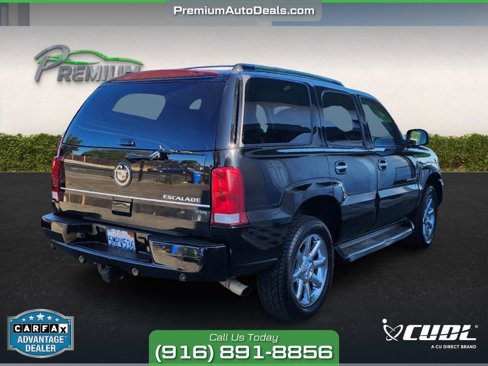 Used 2005 Cadillac Escalade AWD image 4