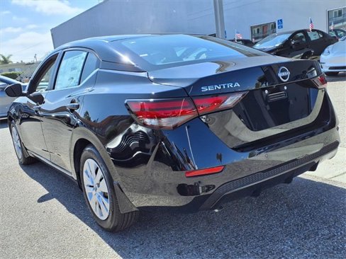 New 2025 Nissan Sentra S image 10