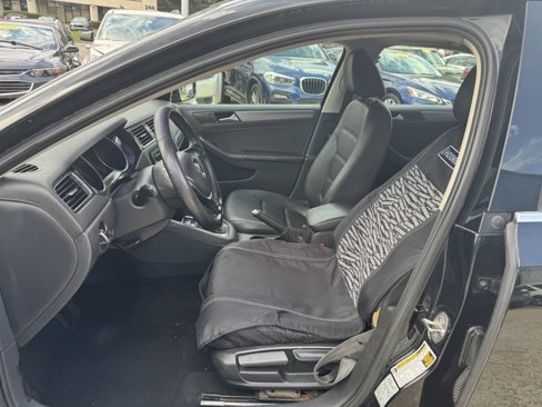 Used 2015 Volkswagen Jetta TDI image 10