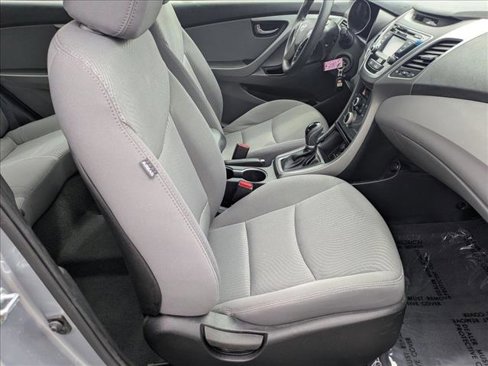 Used 2015 Hyundai Elantra SE w/ Option Group 02 image 19
